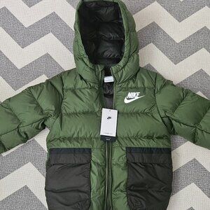 Nike Kids Down Jacket (S size with New Tag)
